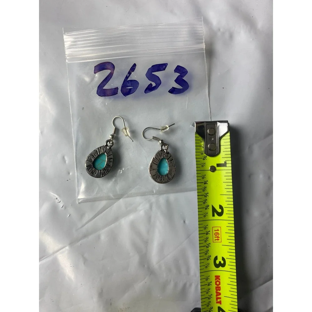 Unbranded measurements drop